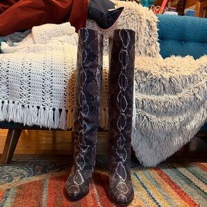 Snakeskin Pattern Over-the-Knee Boots